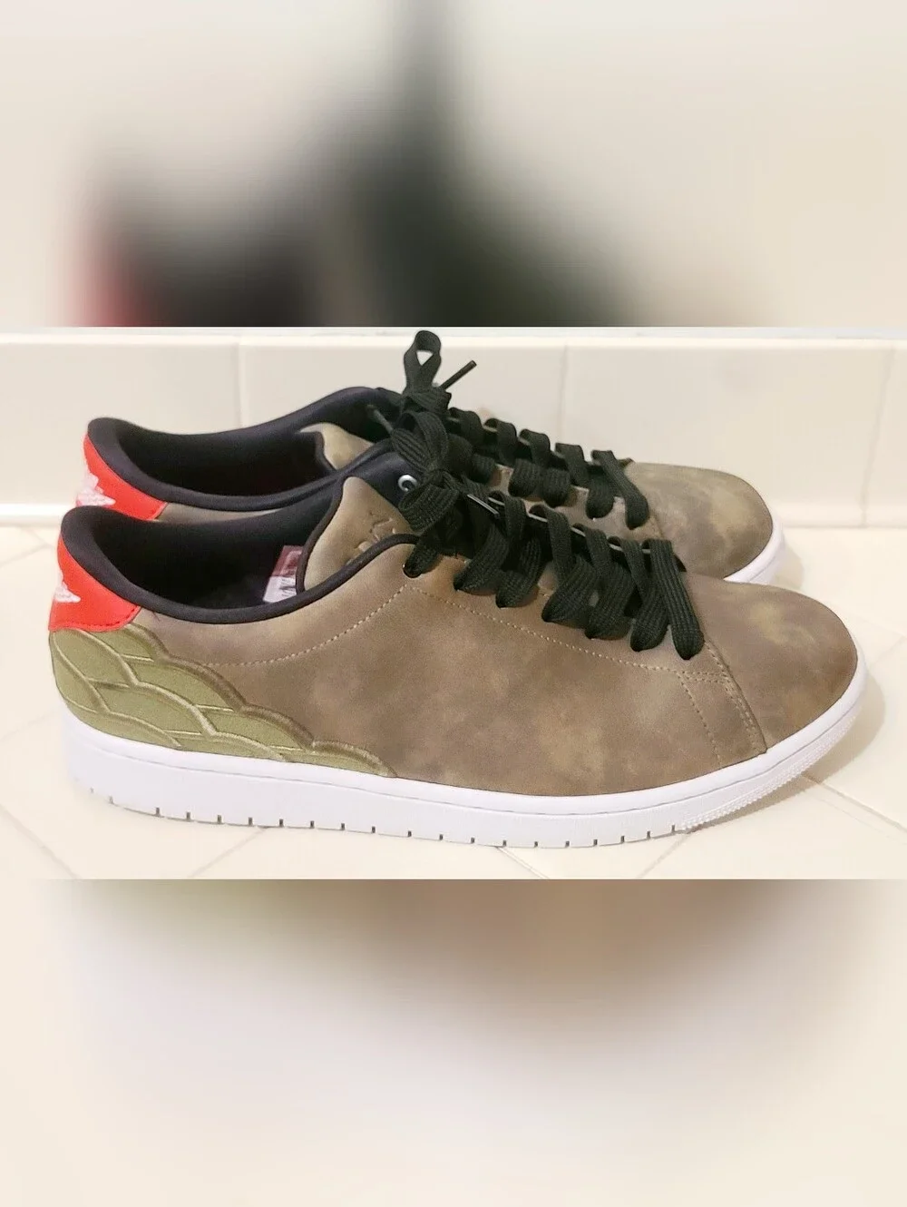 Jordan 1 Centre Court Oil Green Men's Size 11.5
